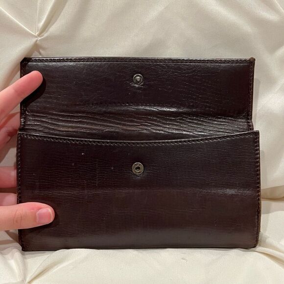 Vintage Gucci Smooth Leather Long Wallet Unique Clasp Made in Italy GG - Picture 11 of 15